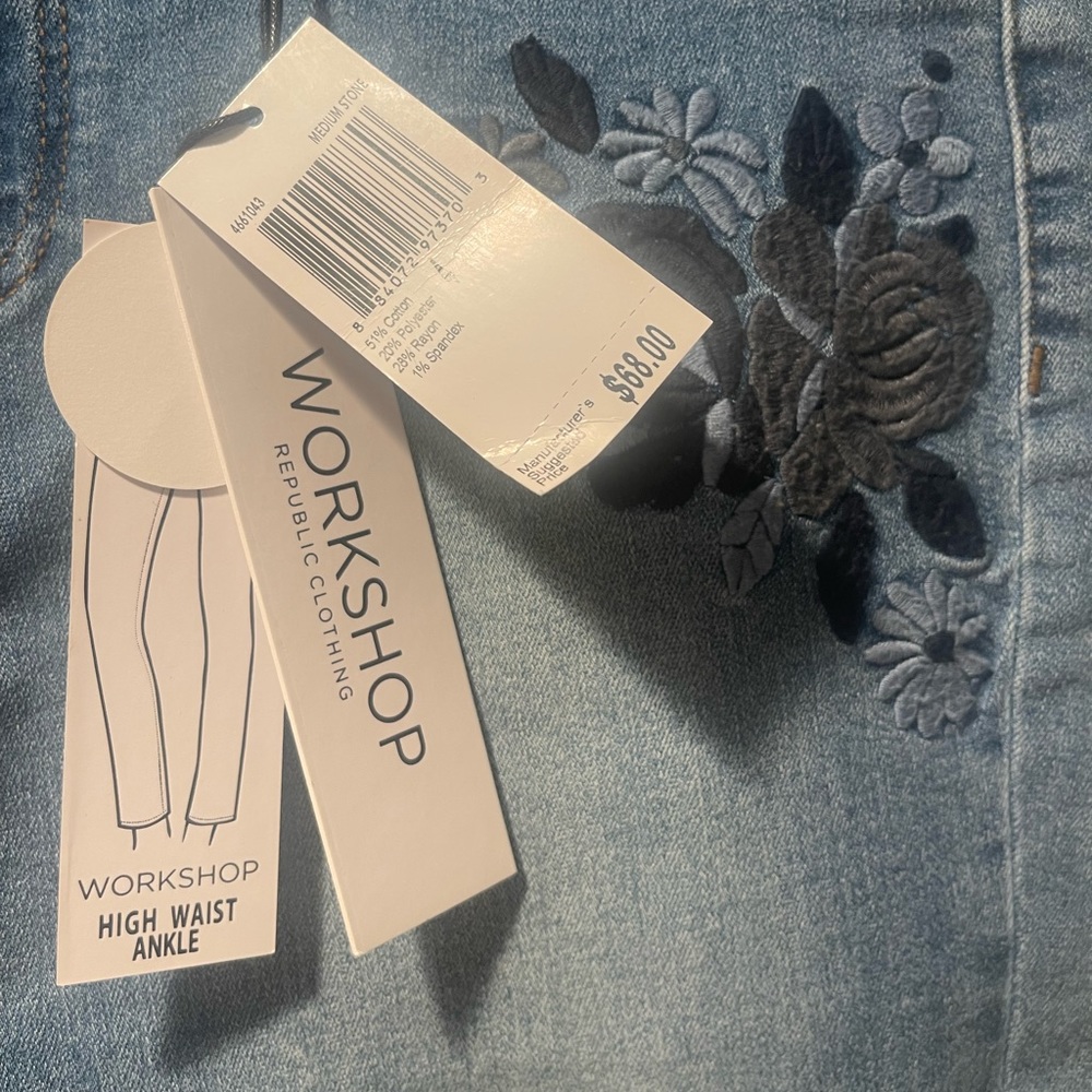 Women’s Workshop Republic Clothing Embroidered Jeans Size 4 NWT - Picture 3 of 10